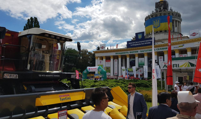 Strengthening international cooperation and national brand